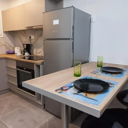 Apartment Charming Urban Oasis 1br Near Megaro Mousikis