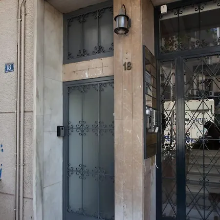 Charming Urban Oasis 1br Near Megaro Mousikis Apartment *