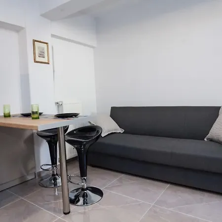 Charming Urban Oasis 1br Near Megaro Mousikis Apartment